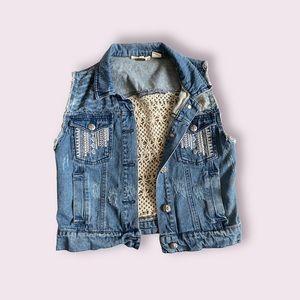 miss me crochet vest